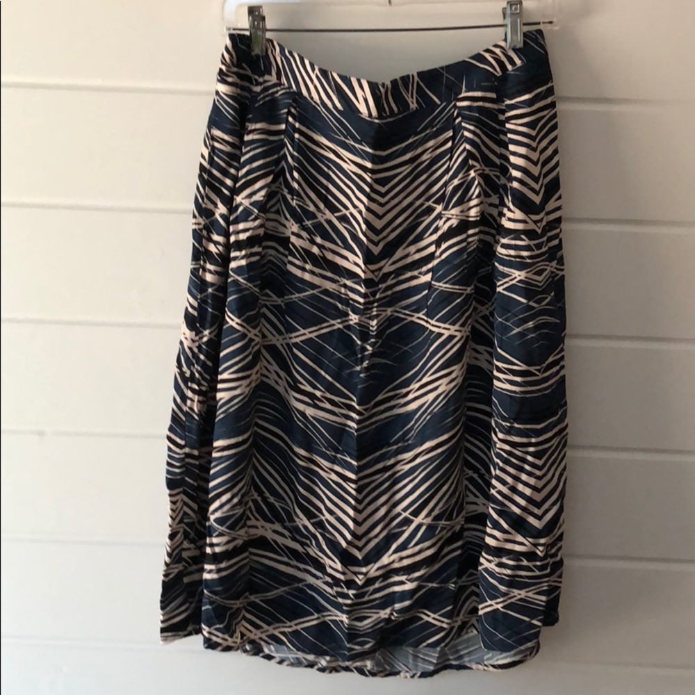 Printed Rayon Midi Skirt. Vintage look.